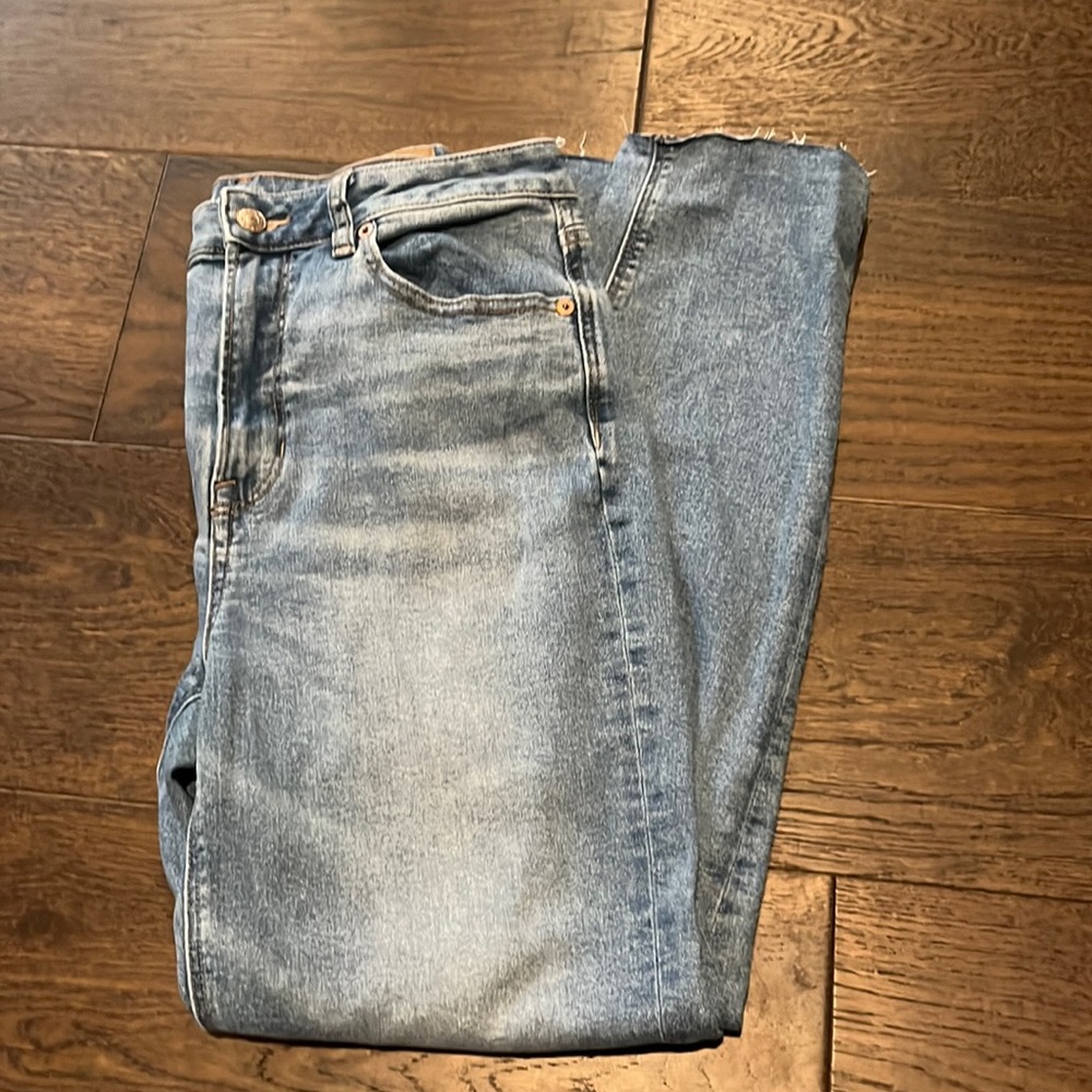 American Eagle Mom jeans